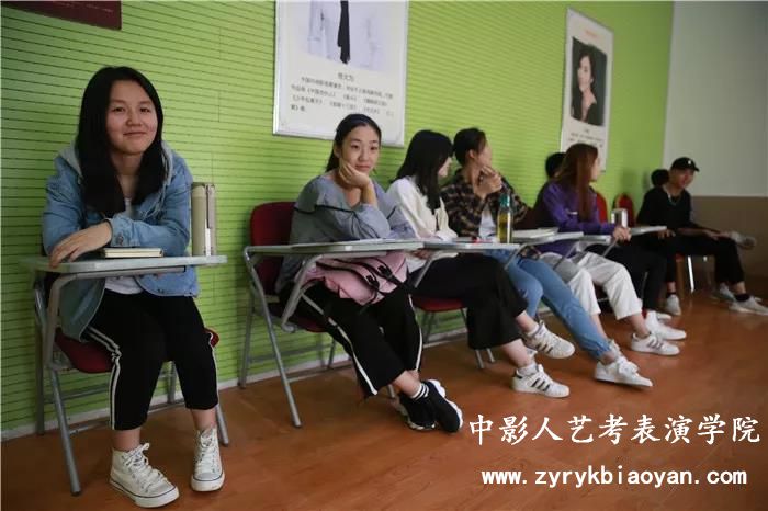 表演藝考朗誦考試前要做好那些準(zhǔn)備呢？