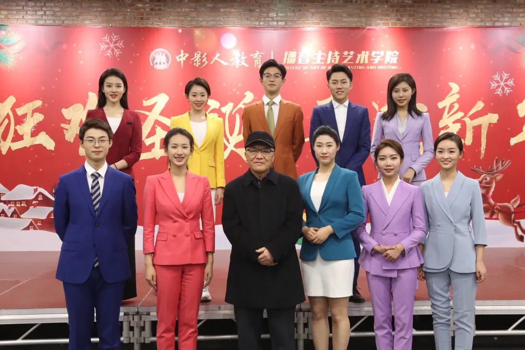 表演藝考聲樂考試穿什么好