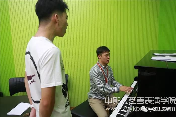 如何打下扎實的聲樂基礎