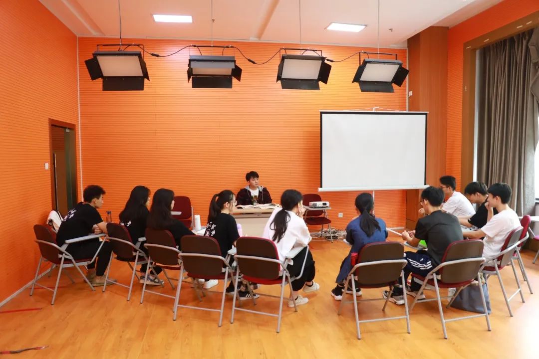 表演藝考小品考試怎么得高分