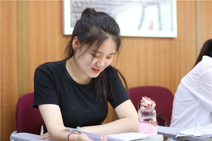 表演藝考對(duì)于形體有什么要求