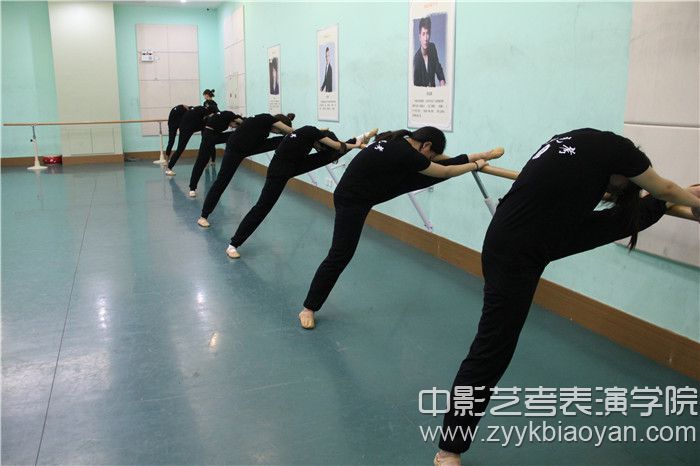 形體訓練.jpg