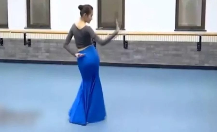 關曉彤藝考現場
