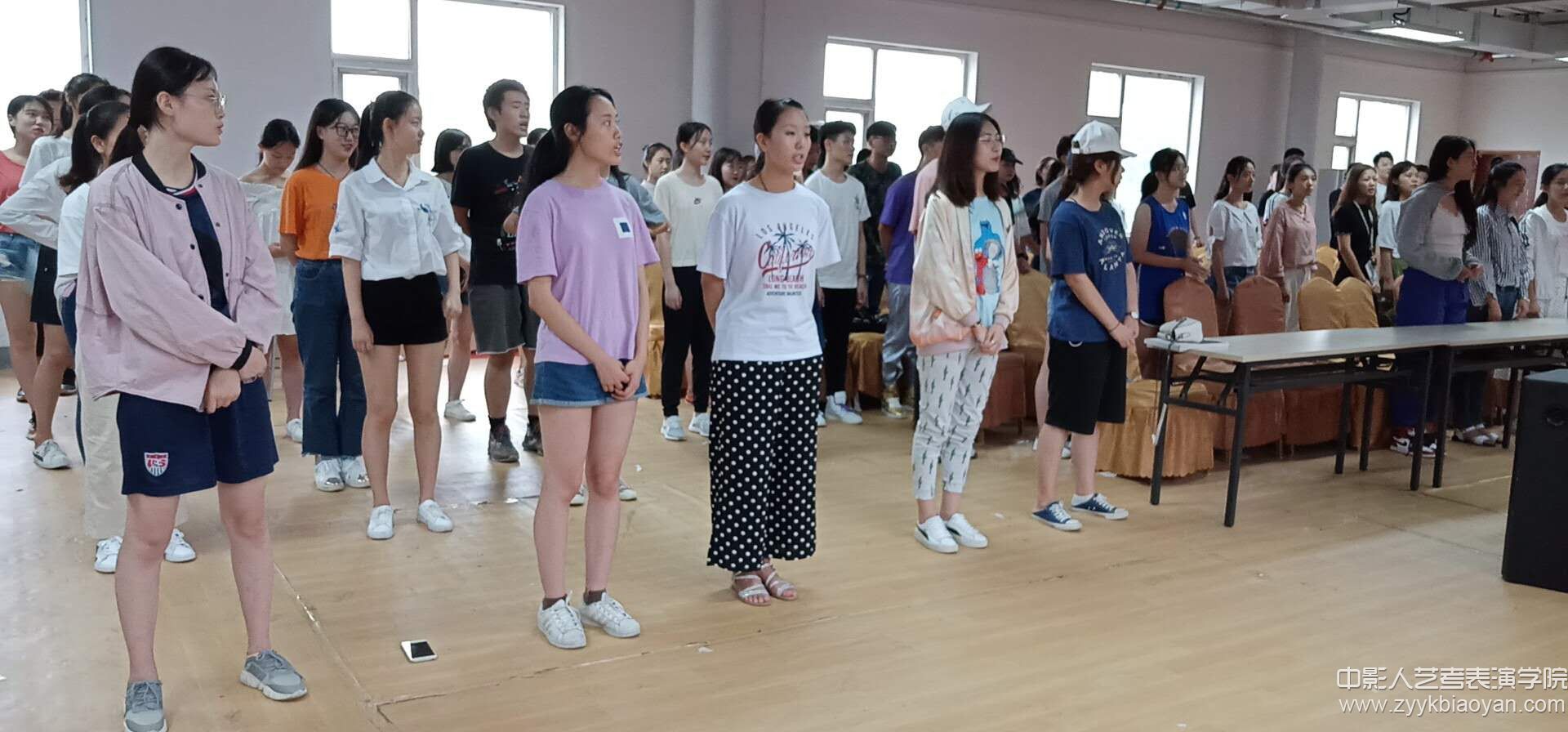 影視表演學校