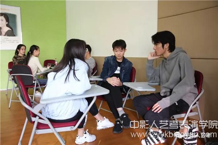 表演藝考在口試階段會(huì)考到什么