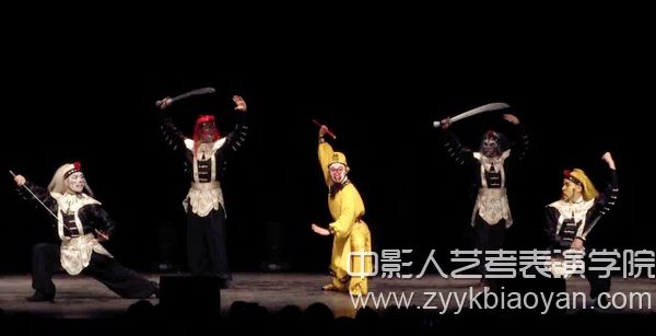 國戲師生赴上海參加全國第五屆大學生藝術展演活動2.jpg