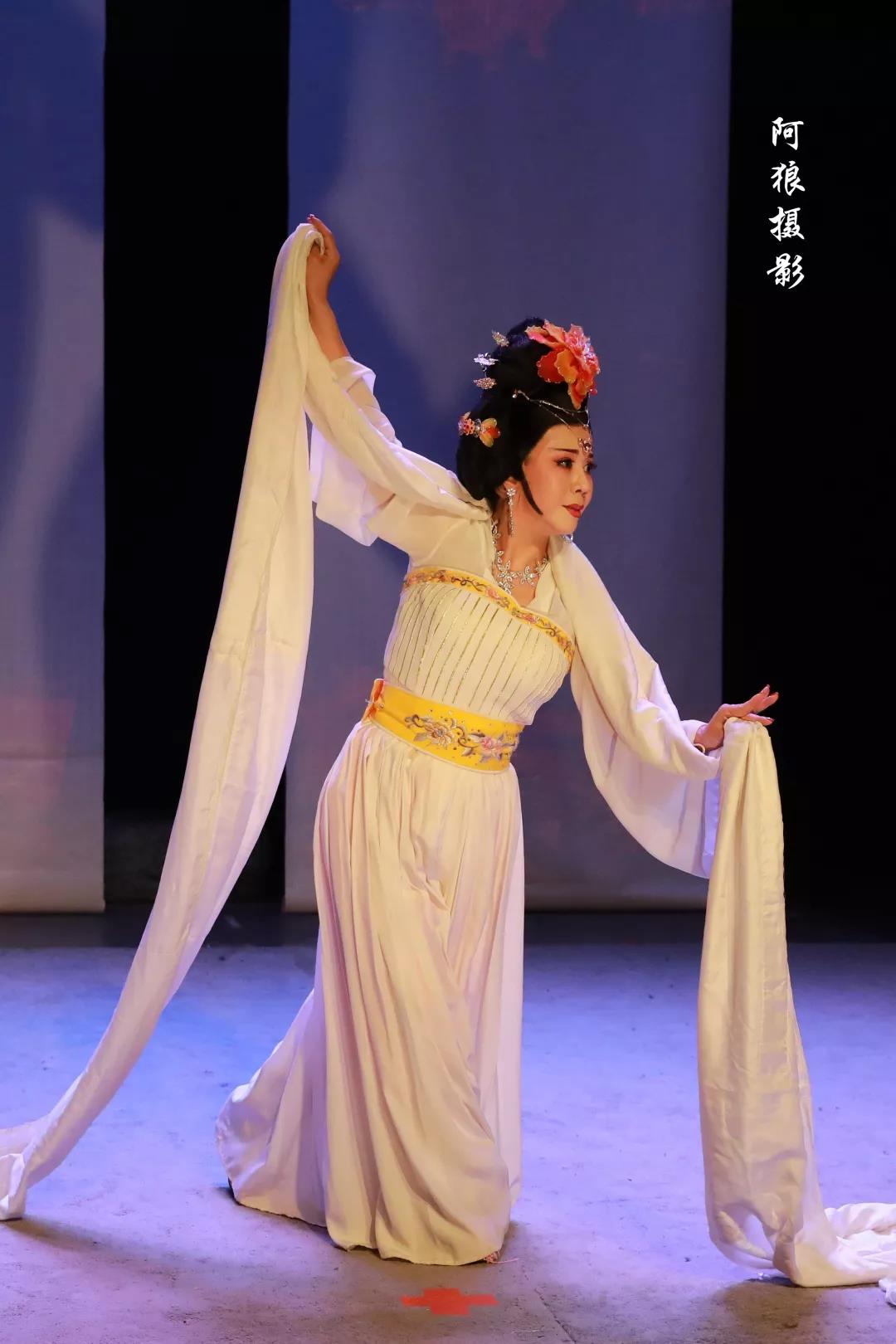 《四美離歌》