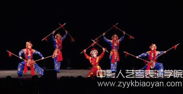 國戲師生赴上海參加全國第五屆大學生藝術展演活動1.jpg