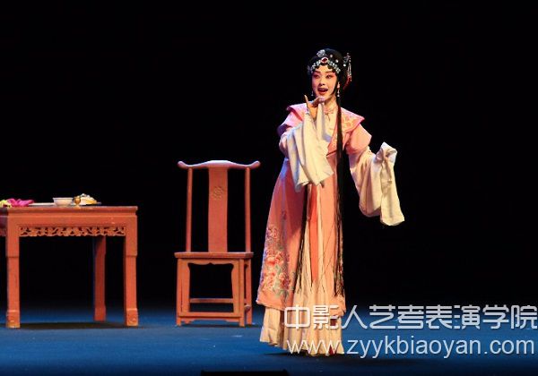 中國戲曲學院《朱莉小姐》2.jpg