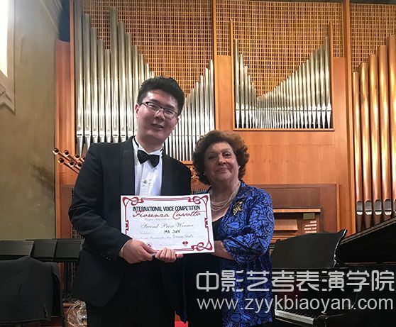 在意大利“第二屆科索托國際聲樂比賽中”獲獎.jpg