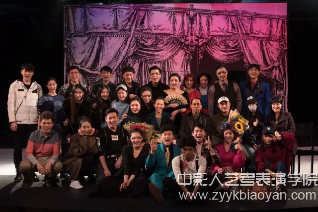 表演系作品《別鬧，沙丁魚》舞臺合照.jpg