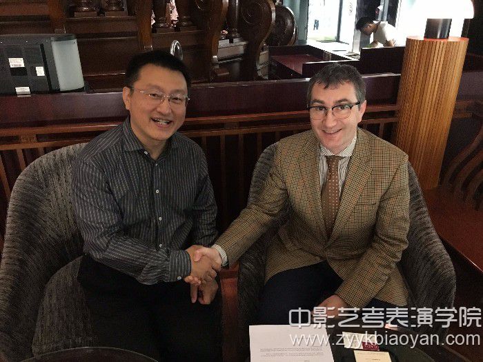 中央戲劇學院徐永勝副院長與俄羅斯戲劇藝術學院院長格里高利·扎斯拉夫斯基.jpg