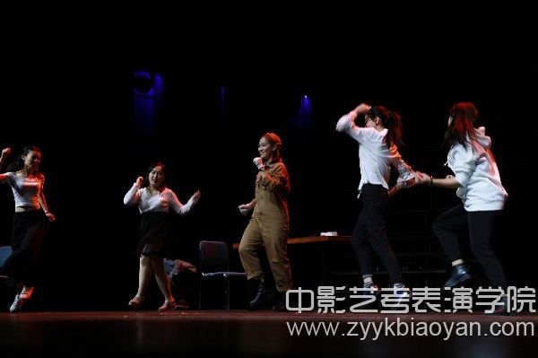 中國政法大學《六個尋找劇作家的劇中人》1.jpg