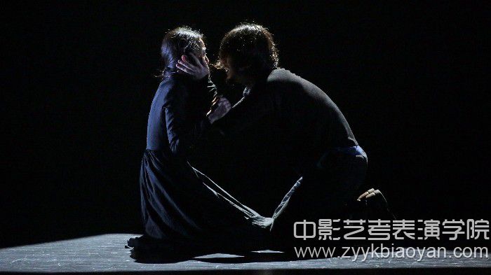 中央戲劇學(xué)院精彩演出《李爾王》2.jpg
